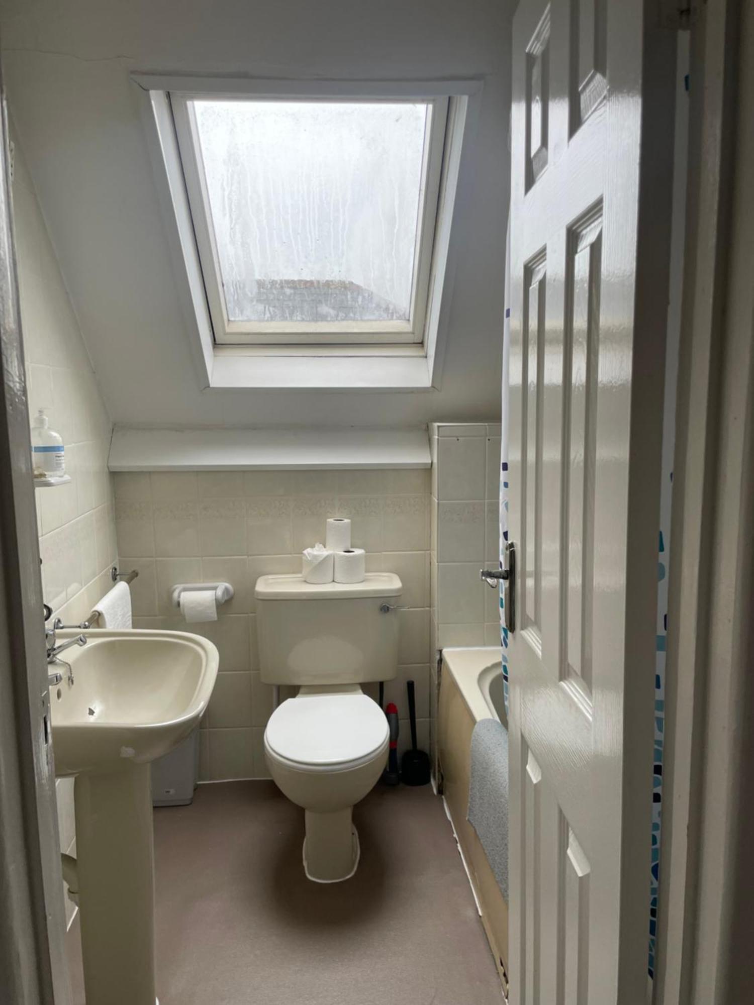Amitie Guest House Борнмут Экстерьер фото