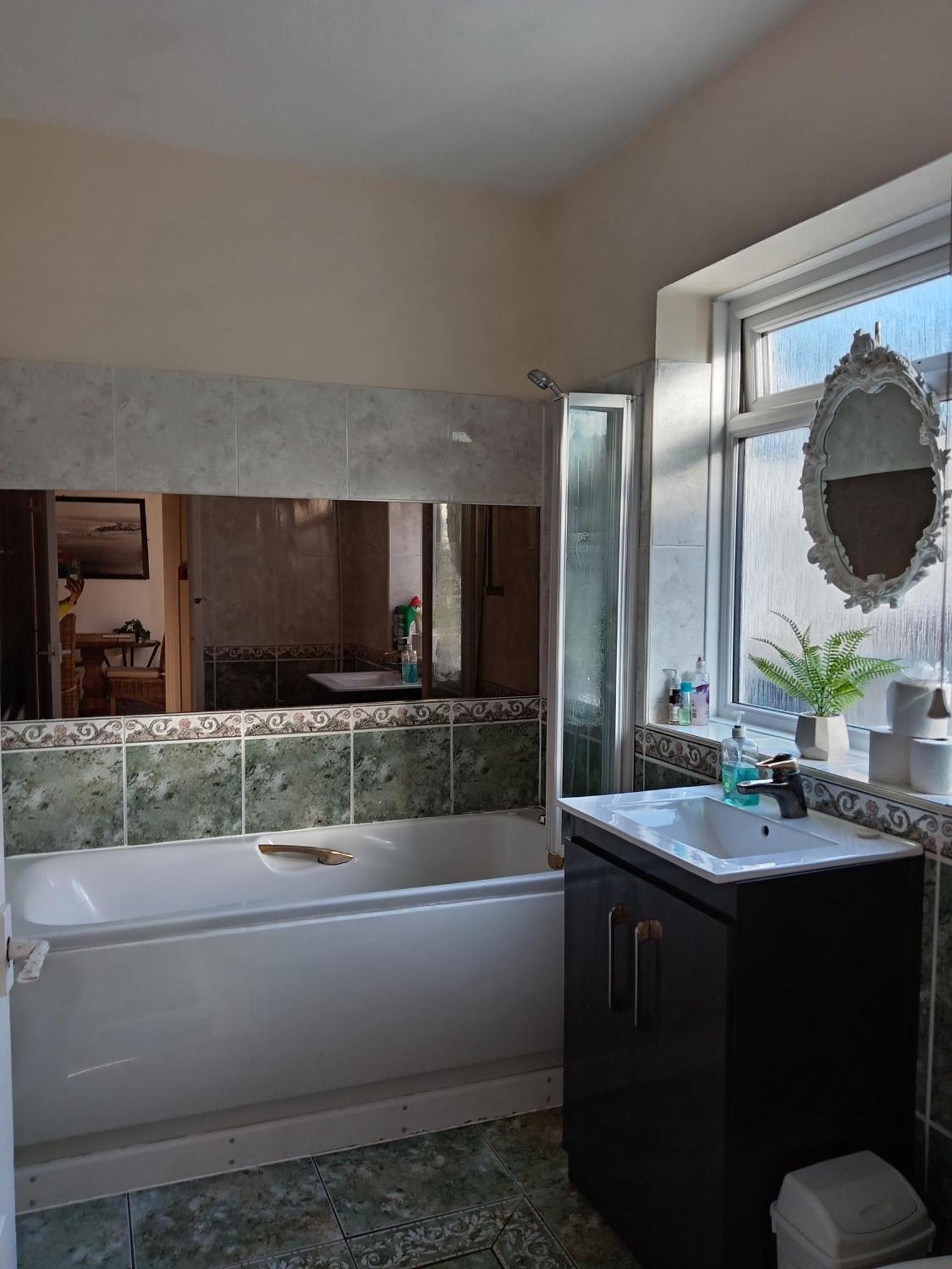 Amitie Guest House Борнмут Экстерьер фото